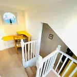 Captivating 2-Bed Apartment In Clapham